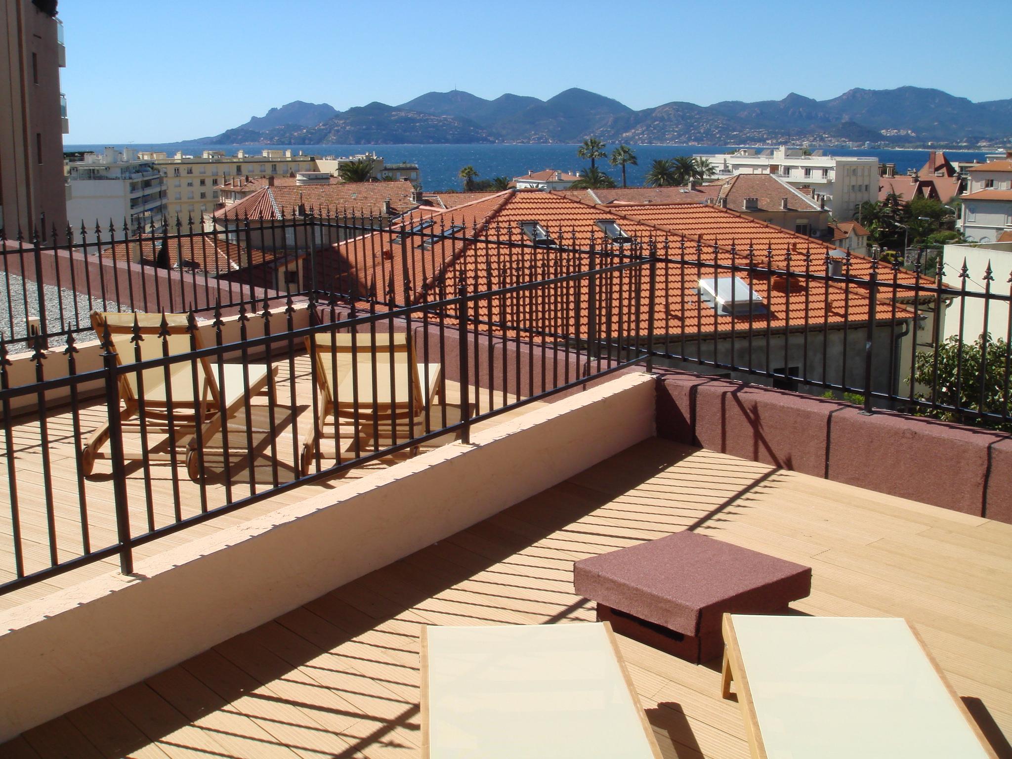 Hotel L'Olivier - Piscine & Parking Κάννες Εξωτερικό φωτογραφία
