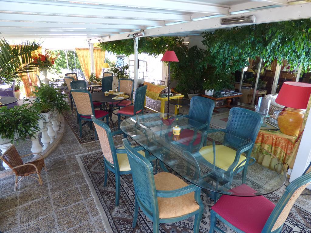 Hotel L'Olivier - Piscine & Parking Κάννες Εξωτερικό φωτογραφία