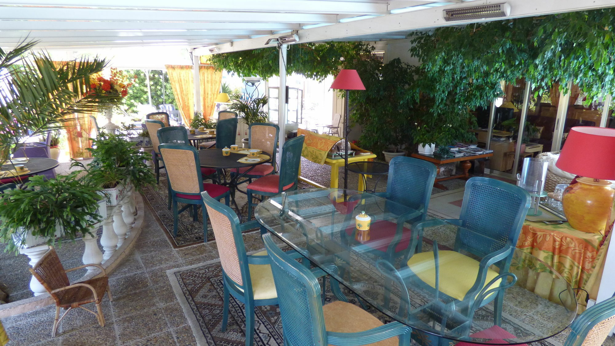 Hotel L'Olivier - Piscine & Parking Κάννες Εξωτερικό φωτογραφία